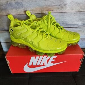 NIKE WOMENS VAPOR MAX PLUS
